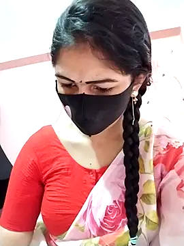 Snapshot of Prionti- chatting on 10/08/25, 02:42 Prionti- online show from 10/08/25, 02:42