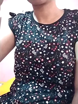 Snapshot of Prionti- chatting on 10/22/25, 02:56 Prionti- online show from 10/22/25, 02:56