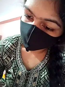 Snapshot of Prionti- chatting on 11/05/25, 03:28 Prionti- online show from 11/05/25, 03:28