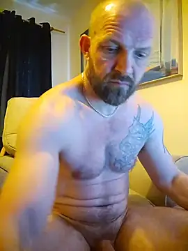 Snapshot of Andrewjames8391 chatting on 03/23/26, 01:48 Andrewjames8391 online show from 03/23/26, 01:48