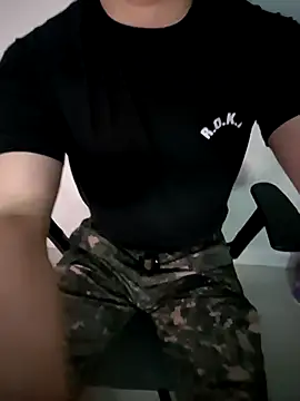 Snapshot of 111owo111 chatting on 03/24/26, 04:23 111owo111 online show from 03/24/26, 04:23