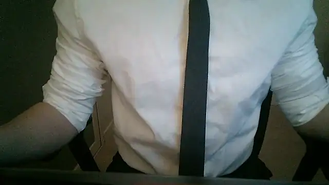 Snapshot of 111owo111 chatting on 04/14/26, 01:17 111owo111 online show from 04/14/26, 01:17