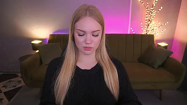 Snapshot of CelesteNoir chatting on 09/16/25, 06:36 CelesteNoir online show from 09/16/25, 06:36