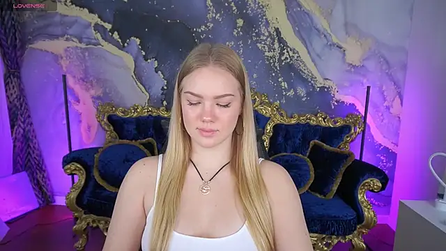 Snapshot of CelesteNoir chatting on 11/10/25, 08:13 CelesteNoir online show from 11/10/25, 08:13