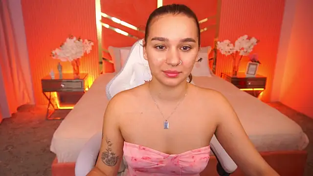 UrMuseOn online show from 09/21/25, 06:26