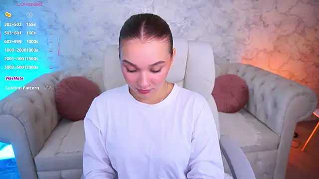 UrMuseOn online show from 09/28/25, 06:19