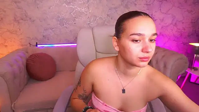 UrMuseOn online show from 10/28/25, 07:56