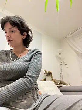 Piggiteablacktea online show from 12/19/25, 06:48