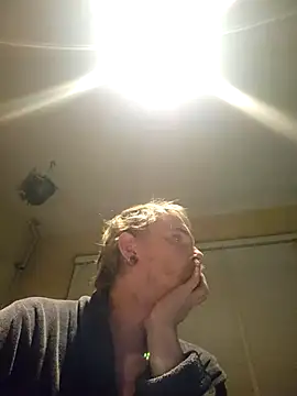 piercingpik online show from 12/14/25, 05:51