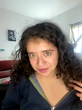 Snapshot of Lucy_YupiSweet chatting on 11/08/25, 02:17 Lucy YupiSweet online show from 11/08/25, 02:17