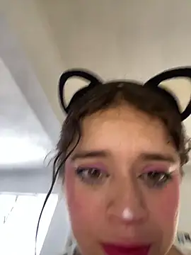 Snapshot of Lucy_YupiSweet chatting on 12/19/25, 08:16 Lucy YupiSweet online show from 12/19/25, 08:16