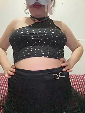 Snapshot of Lucy_YupiSweet chatting on 03/13/26, 08:21 Lucy YupiSweet online show from 03/13/26, 08:21