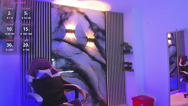 Snapshot of chloe_jacksonn chatting on 03/31/26, 10:10 chloe jacksonn online show from 03/31/26, 10:10