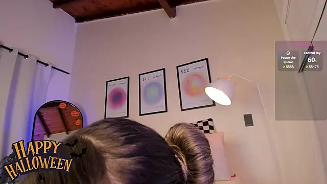 AriaMuse online show from 10/30/25, 08:09