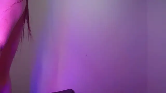 Luciasmith 74829 online show from 06/04/26, 10:16