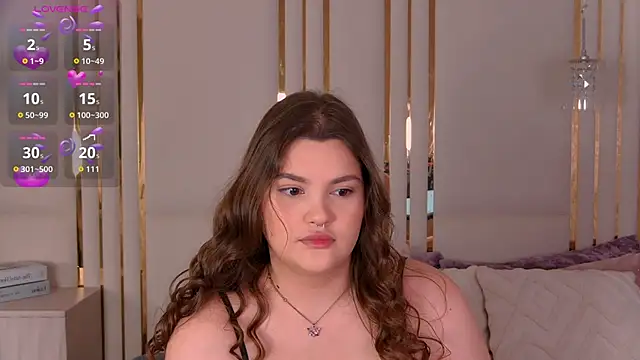 EmilyHyde online show from 11/03/25, 08:54