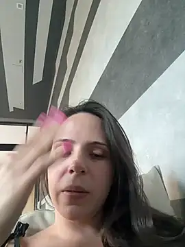 Lady LauraRose online show from 12/01/25, 08:36