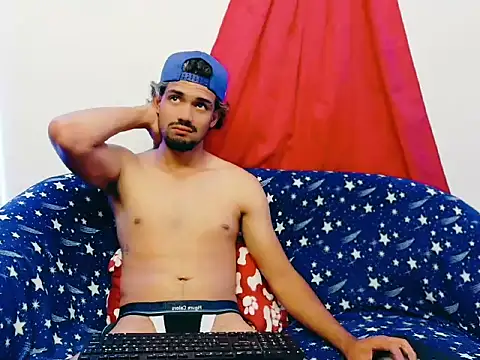 Snapshot of cristian-gp chatting on 10/10/25, 02:21 cristian-gp online show from 10/10/25, 02:21