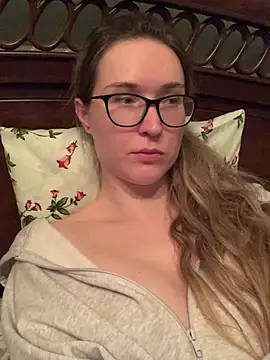 Jugira online show from 10/31/25, 04:08