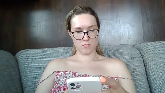 Snapshot of Jugira chatting on 07/20/26, 04:20 Jugira online show from 07/20/26, 04:20