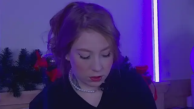 MiaEuphoria  online show from 12/17/25, 03:34