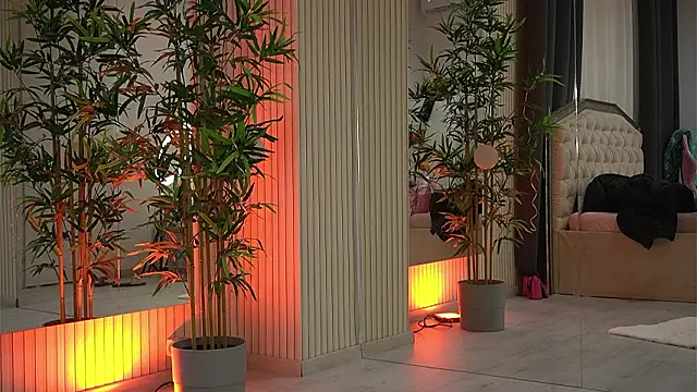 Snapshot of EmmaBlanco chatting on 02/20/26, 08:31 EmmaBlanco online show from 02/20/26, 08:31