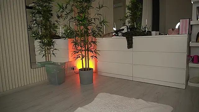 Snapshot of EmmaBlanco chatting on 04/06/26, 05:19 EmmaBlanco online show from 04/06/26, 05:19