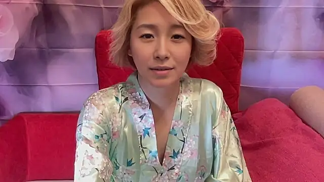 Snapshot of kimagure-fu- chatting on 10/20/25, 07:20 kimagure-fu- online show from 10/20/25, 07:20