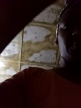 Snapshot of RFeltomWhitJ chatting on 09/22/25, 01:51 RFeltomWhitJ online show from 09/22/25, 01:51