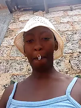 Snapshot of RFeltomWhitJ chatting on 09/23/25, 09:12 RFeltomWhitJ online show from 09/23/25, 09:12