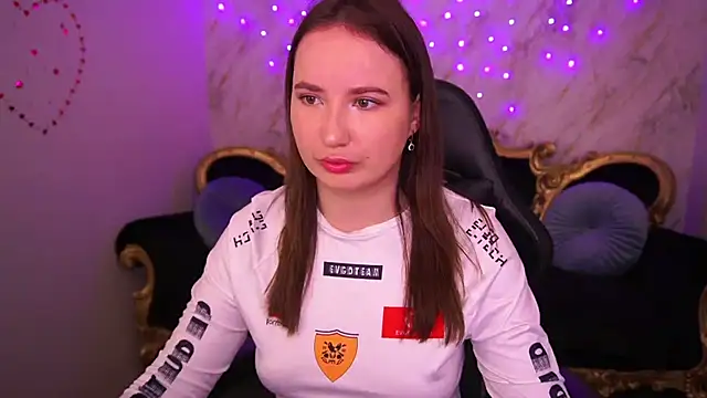 Snapshot of SofieBloom chatting on 03/08/26, 03:16 SofieBloom online show from 03/08/26, 03:16