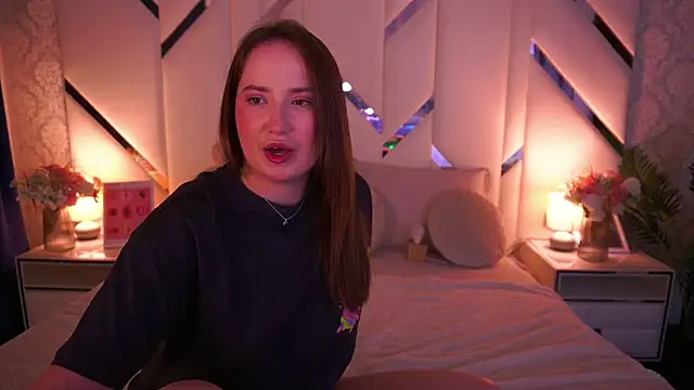 SofieBloom online show from 05/17/26, 10:39
