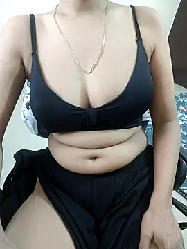 Snapshot of Pihu_Chopra chatting on 09/12/25, 04:34 Pihu Chopra online show from 09/12/25, 04:34