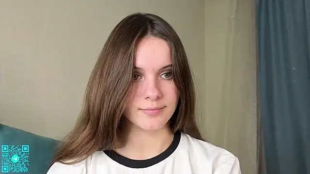 Snapshot of chloemilka chatting on 10/25/25, 05:30 chloemilka online show from 10/25/25, 05:30