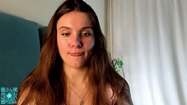 Snapshot of chloemilka chatting on 03/27/26, 05:23 chloemilka online show from 03/27/26, 05:23