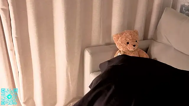 Snapshot of chloemilka chatting on 04/19/26, 06:10 chloemilka online show from 04/19/26, 06:10