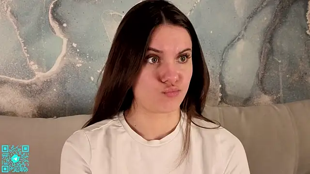 Snapshot of chloemilka chatting on 04/20/26, 05:37 chloemilka online show from 04/20/26, 05:37