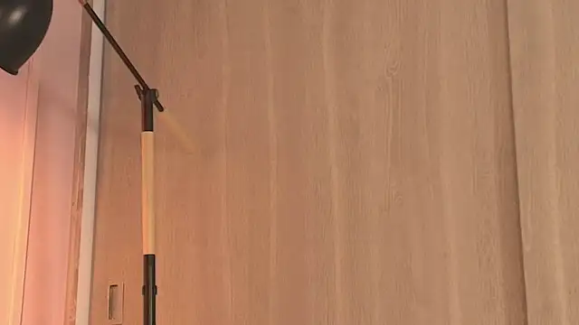 Snapshot of biancaa_18 chatting on 11/05/25, 07:03 biancaa 18 online show from 11/05/25, 07:03