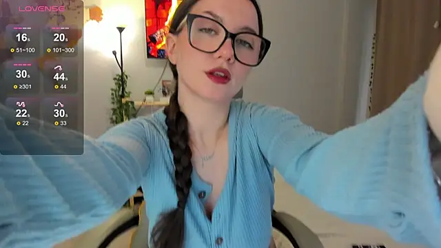 Snapshot of wwow_meow chatting on 04/18/26, 07:12 wwow meow online show from 04/18/26, 07:12