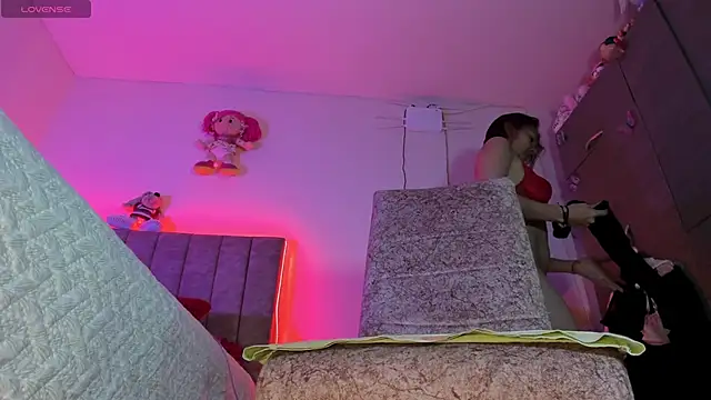 Snapshot of hot_Dariana_pantyhose chatting on 04/14/26, 02:45 hot Dariana pantyhose online show from 04/14/26, 02:45