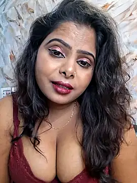 Snapshot of horny_ria123 chatting on 03/18/26, 06:33 horny ria123 online show from 03/18/26, 06:33