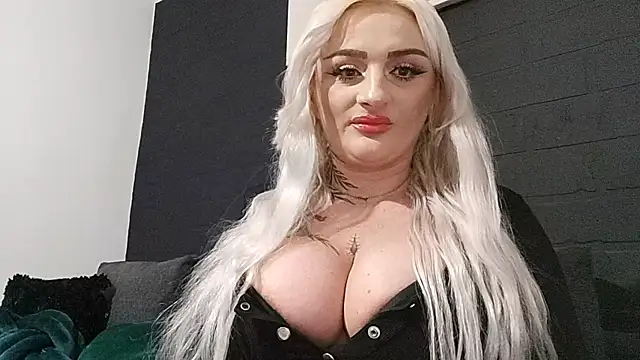 Snapshot of AnastasiaLips chatting on 04/12/26, 08:25 AnastasiaLips online show from 04/12/26, 08:25