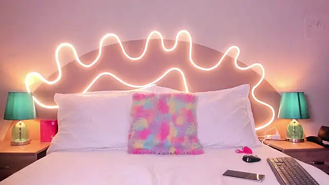 Enrrixxx  online show from 09/19/25, 12:34