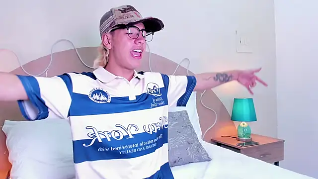 Enrrixxx  online show from 11/16/25, 07:52