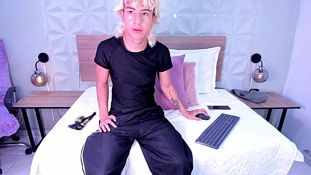 Enrrixxx  online show from 02/09/26, 11:20