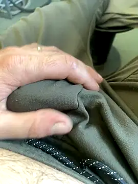 Snapshot of Marius1991 chatting on 10/20/25, 07:20 Marius1991 online show from 10/20/25, 07:20