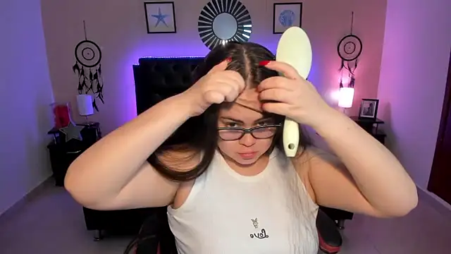 LolaVillalobos online show from 03/20/26, 12:32