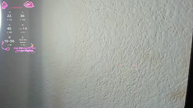 Snapshot of karol_rose chatting on 12/14/25, 03:23 karol rose online show from 12/14/25, 03:23