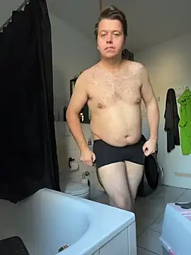 Snapshot of Lars2306 chatting on 12/05/25, 01:52 Lars2306 online show from 12/05/25, 01:52