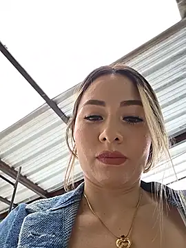 Snapshot of Natasanz chatting on 05/16/26, 07:45 Natasanz online show from 05/16/26, 07:45
